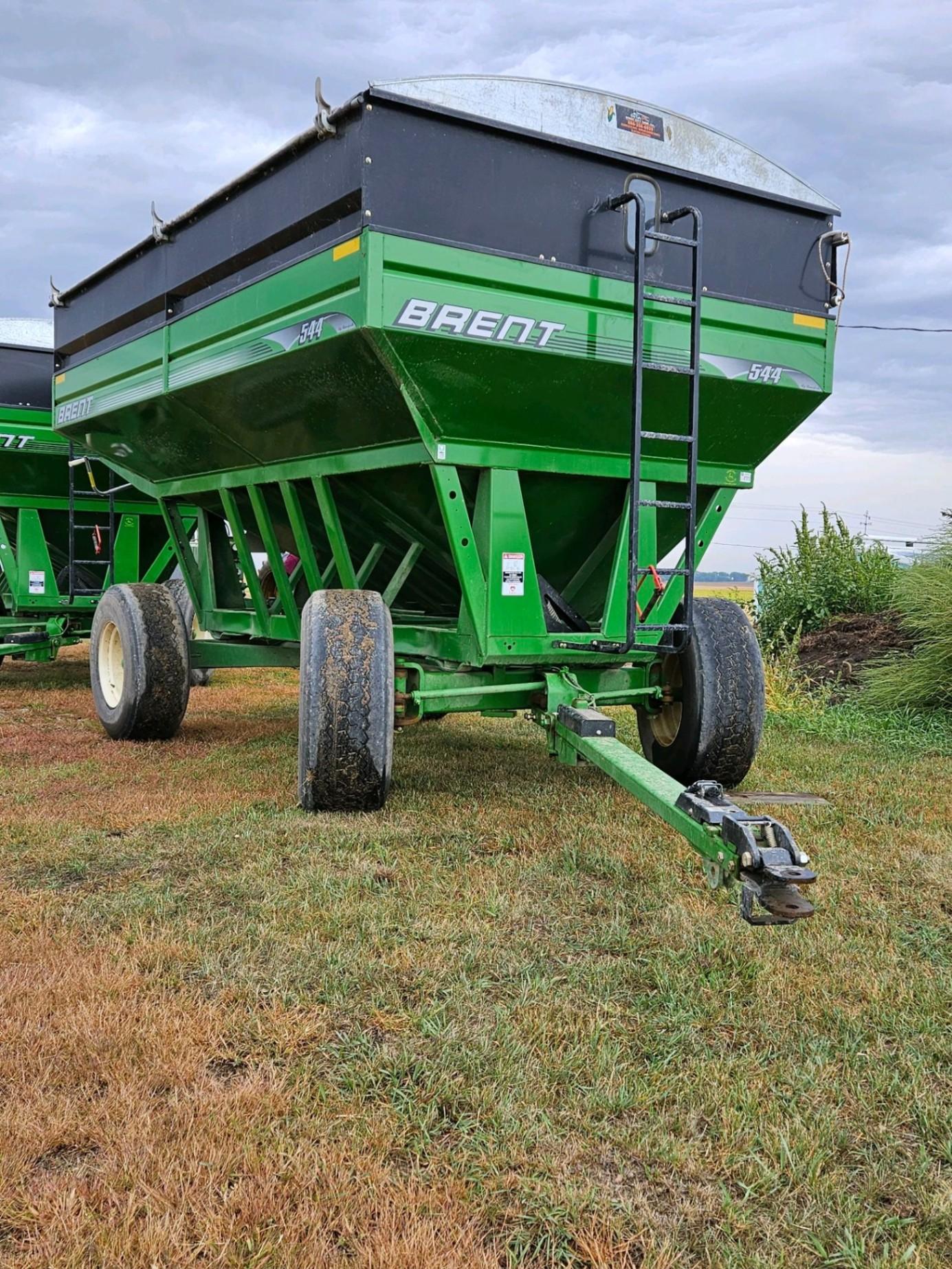 Brent 544 Gravity Wagon for sale | Spirit Lake, IA