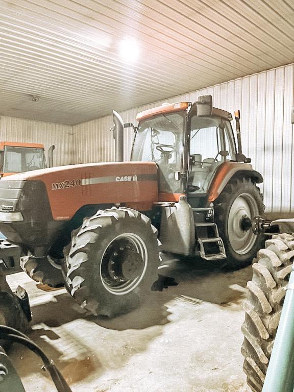 2001 Case IH MX240 MFWD Tractor for sale Kulm, ND